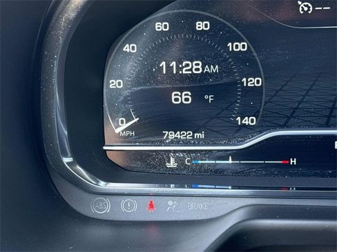 Used 2023 GMC Yukon XL SLT image 31