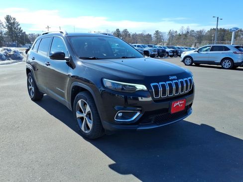 Used 2019 Jeep Cherokee Limited w/ Trailer Tow Group image 8