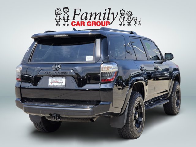 Used 2023 Toyota 4Runner TRD Off-Road Premium w/ Off Road Premium Plus Package AWD/4WD image 4