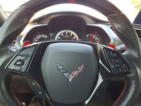 Used 2017 Chevrolet Corvette Grand Sport w/ Grand Sport Heritage Package RWD image 23