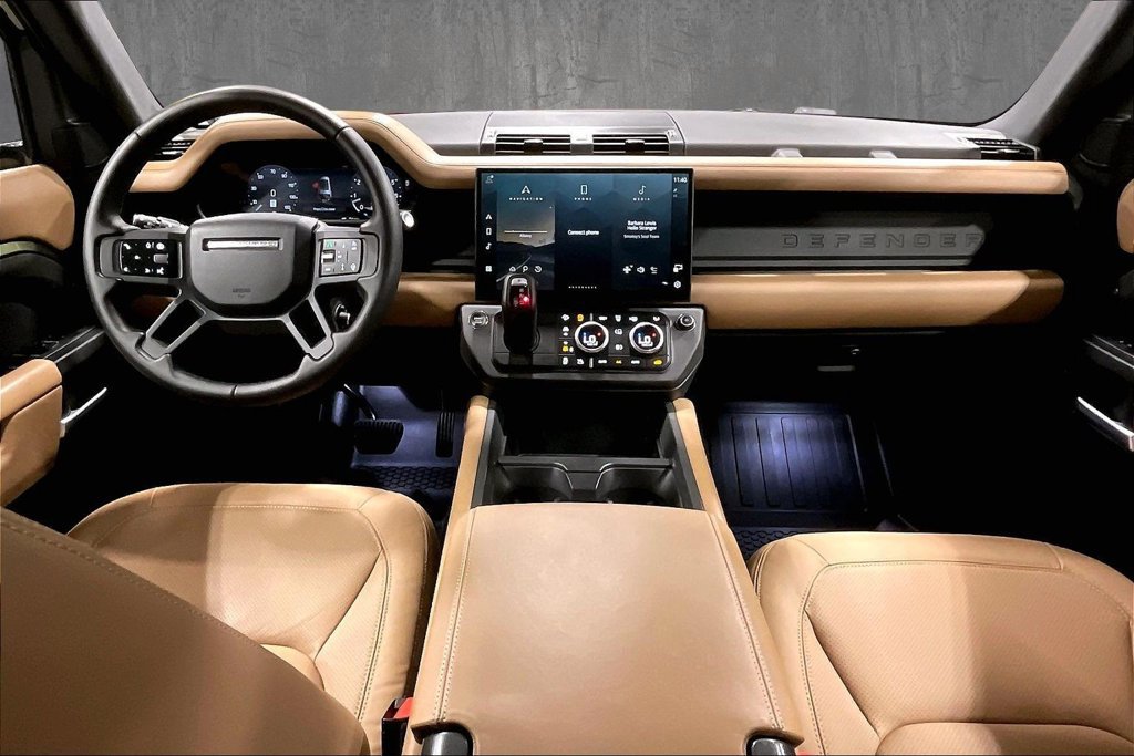 Used 2026 Land Rover Defender 130 S AWD/4WD image 8