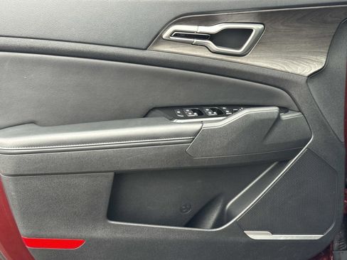 Used 2024 Kia Sportage X-Line w/ X-Line Premium Package image 17