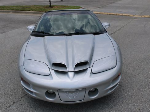 Used 1999 Pontiac Firebird Trans Am RWD image 16