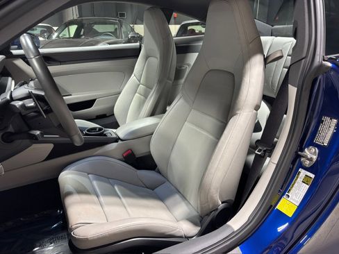 Used 2020 Porsche 911 Carrera S image 6