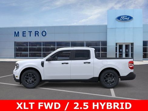 New 2025 Ford Maverick XLT image 4