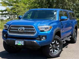 Used 2017 Toyota Tacoma TRD Off-Road AWD/4WD 360° Tour