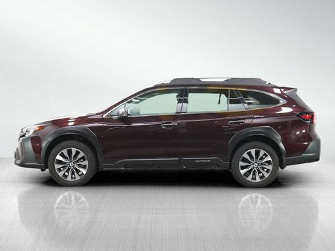 Used 2024 Subaru Outback Touring AWD/4WD image 2
