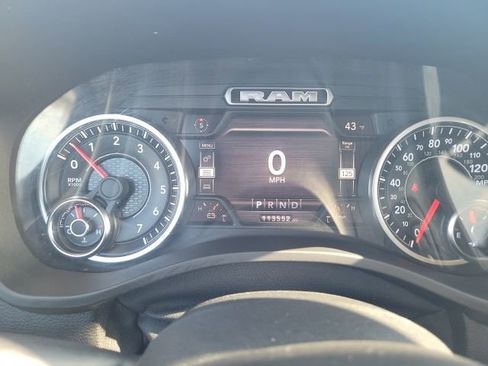 Used 2020 RAM 1500 Big Horn AWD/4WD image 35