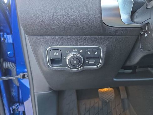 Certified 2026 Mercedes-Benz GLB 250 4MATIC image 37