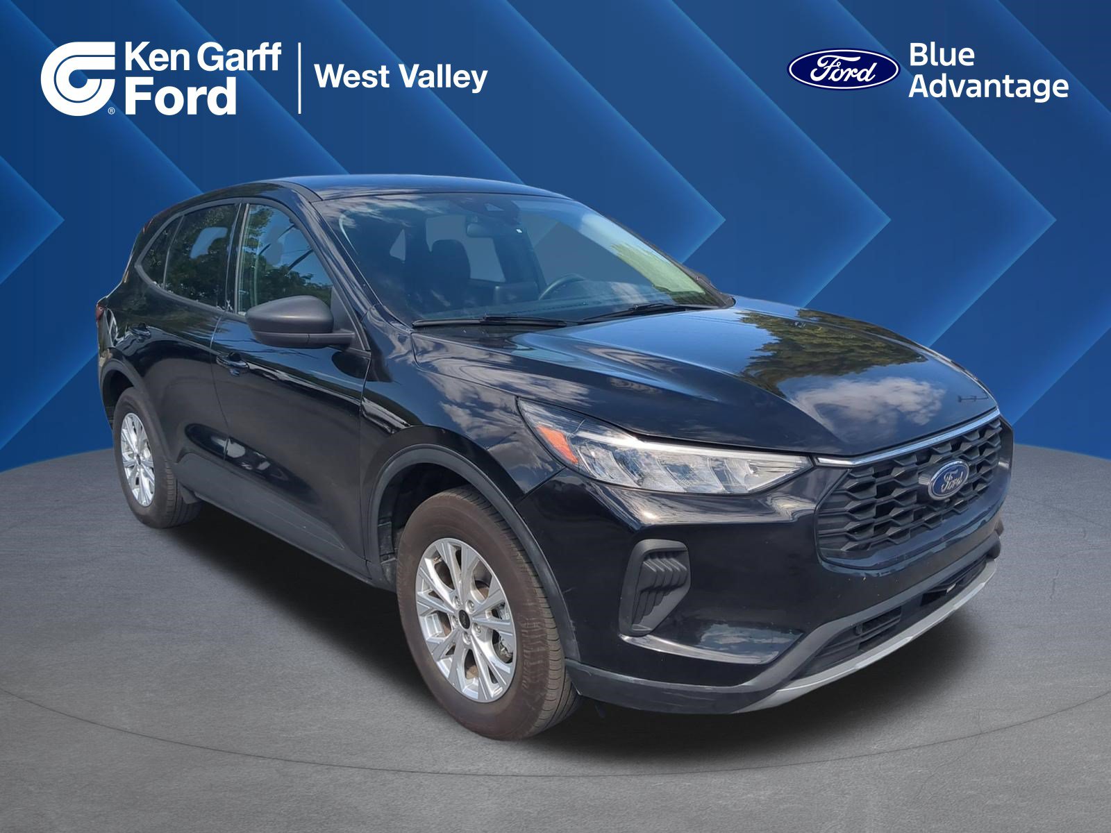 Certified 2025 Ford Escape Active AWD/4WD image 1