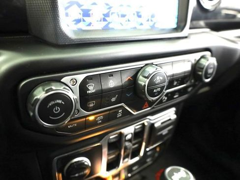 Used 2021 Jeep Wrangler Unlimited Rubicon image 20