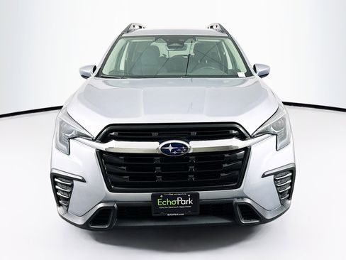 Used 2024 Subaru Ascent Premium w/ Convenience Package image 2