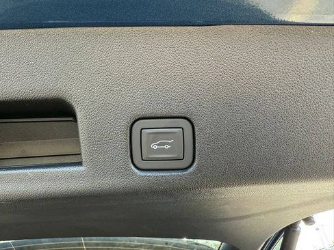 New 2026 Chevrolet Traverse LT w/ Enhanced Driving Package FWD image 6