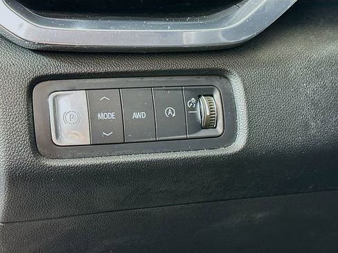 Certified 2025 GMC Acadia Elevation image 10