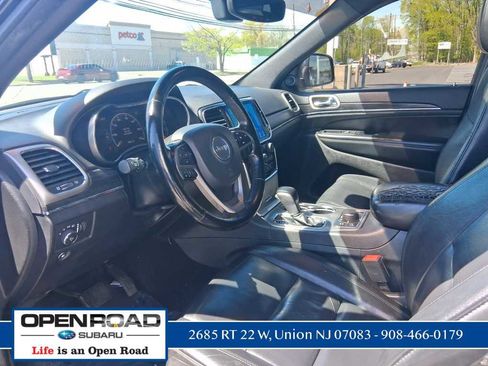 Used 2020 Jeep Grand Cherokee Limited AWD/4WD image 14