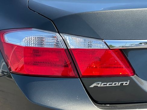 Used 2015 Honda Civic SE image 29