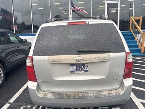 Used 2008 Kia Sedona LX image 5