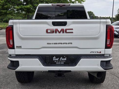 Used 2021 GMC Sierra 2500 AT4 w/ AT4 Premium Plus Package AWD/4WD image 9