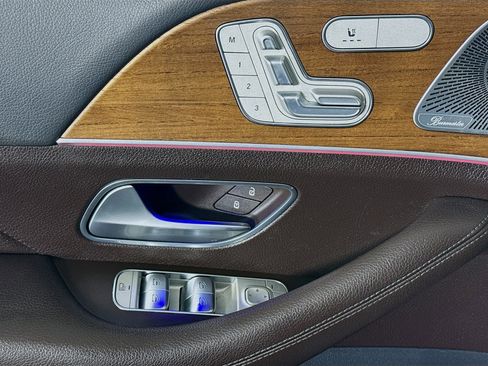 Used 2020 Mercedes-Benz GLE 350 4MATIC image 24