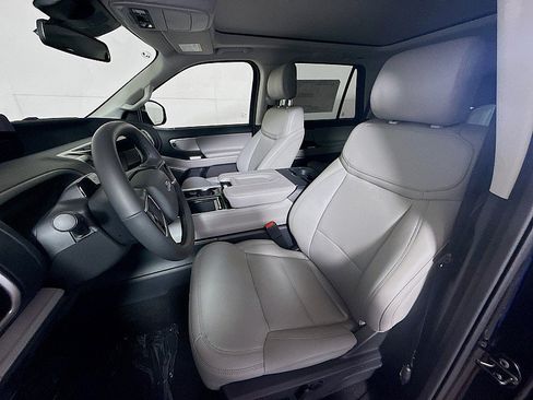 New 2026 Ford Expedition Active AWD/4WD image 11