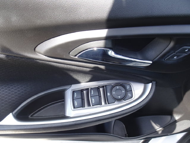 Used 2024 Chevrolet Malibu RS w/ LPO, Floor Liner Package FWD image 8