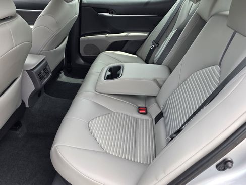 Used 2023 Toyota Camry SE w/ Audio Upgrade Package FWD image 19