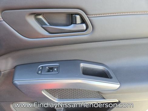 Used 2025 Nissan Pathfinder Rock Creek AWD/4WD image 19