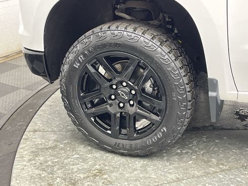 Certified 2023 Chevrolet Silverado 1500 LT Trail Boss image 38
