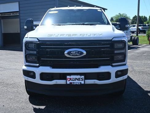 Used 2026 Ford F250 Platinum AWD/4WD image 12
