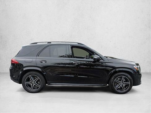 Certified 2024 Mercedes-Benz GLE 450 4MATIC image 4