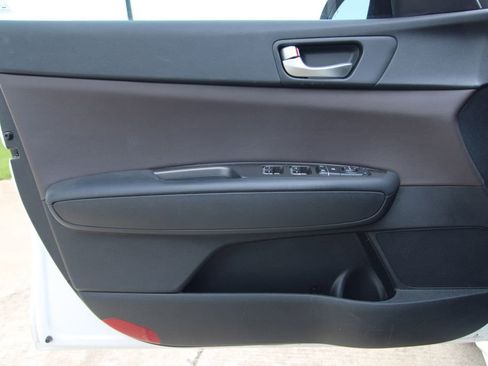 Used 2020 Kia Optima LX image 34