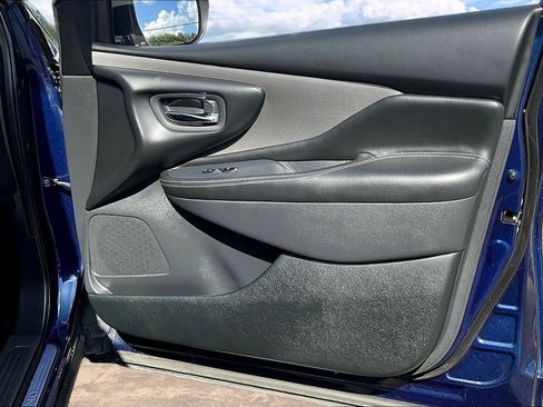 Used 2019 Nissan Murano S AWD/4WD image 26