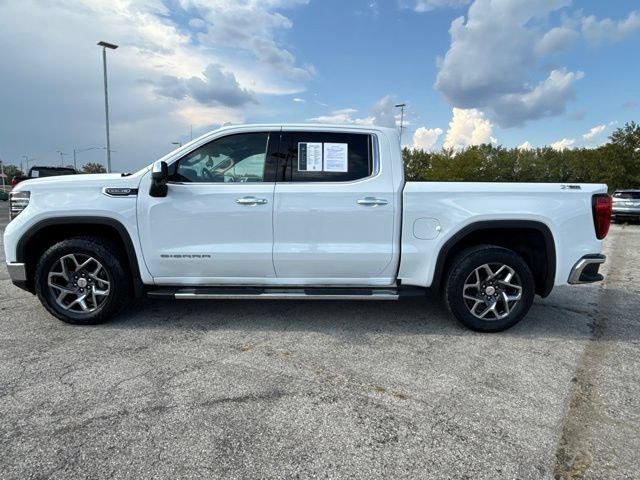 Used 2023 GMC Sierra 1500 SLT w/ SLT Premium Package AWD/4WD image 2