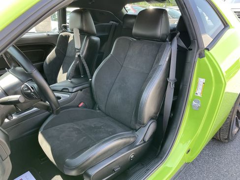 Used 2023 Dodge Challenger R/T w/ Plus Package image 11