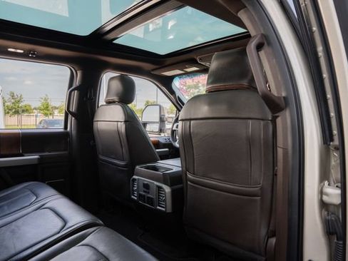 Used 2017 Ford F250 King Ranch w/ King Ranch Ultimate Package AWD/4WD image 38
