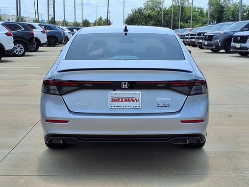 Used 2025 Honda Accord Sport image 6