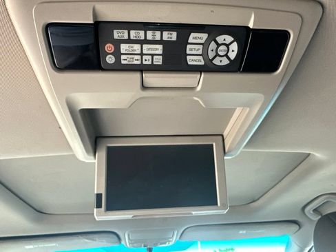 Used 2011 Honda Odyssey Touring image 5