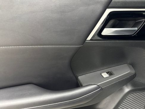 Used 2023 Mitsubishi Outlander SE FWD image 39