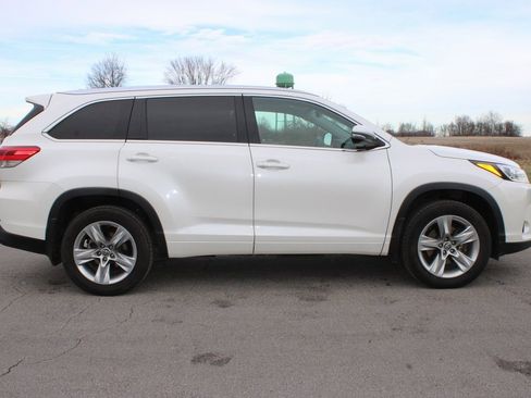 Used 2019 Toyota Highlander Limited image 8