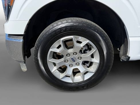 Used 2023 Ford F150 XLT image 9