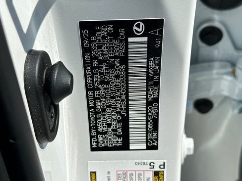 Used 2025 Lexus UX 300h FWD w/ Accessory Package (Z2) image 21
