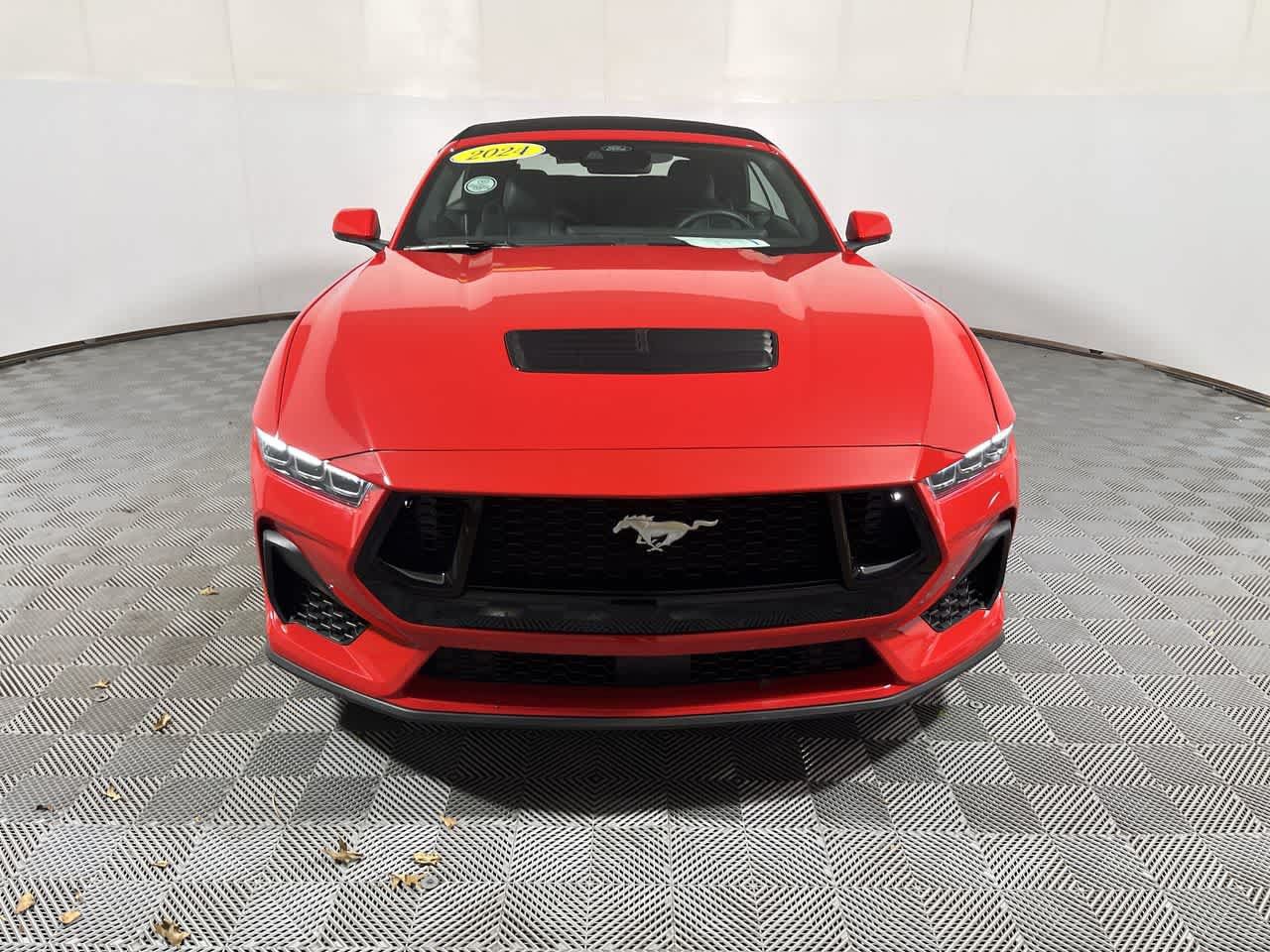Used 2024 Ford Mustang GT Premium RWD image 3