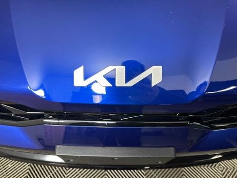 Used 2025 Kia K5 GT-Line w/ GT-Line Premium Package image 9