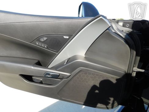 Used 2017 Chevrolet Corvette Z06 image 18