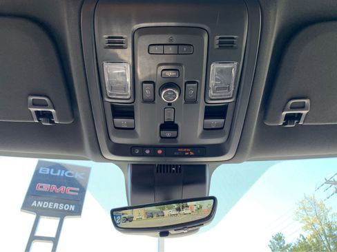 Used 2024 Chevrolet Tahoe High Country AWD/4WD image 24
