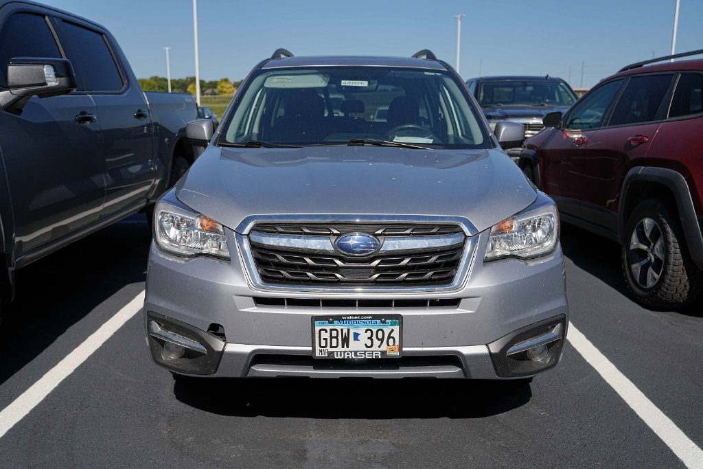 Used 2018 Subaru Forester 2.5i Limited AWD/4WD image 2