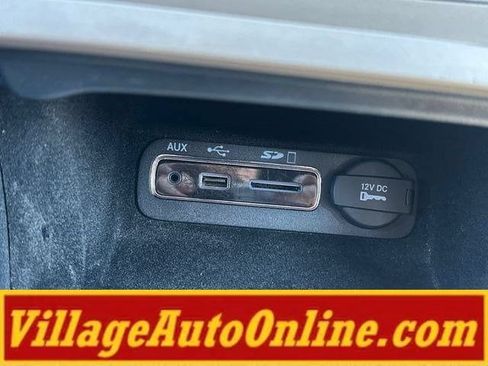 Used 2015 Jeep Grand Cherokee Overland w/ Advanced Technology Group AWD/4WD image 28