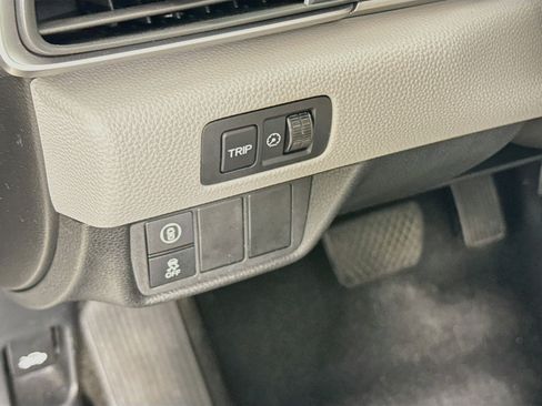 Used 2018 Honda Accord EX-L image 10