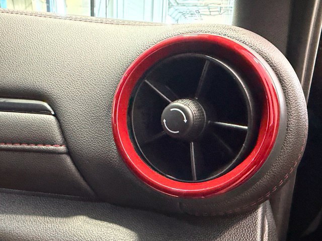 Used 2025 Chevrolet Blazer RS FWD image 28