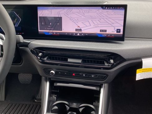 New 2026 BMW 330i xDrive Sedan AWD/4WD image 27